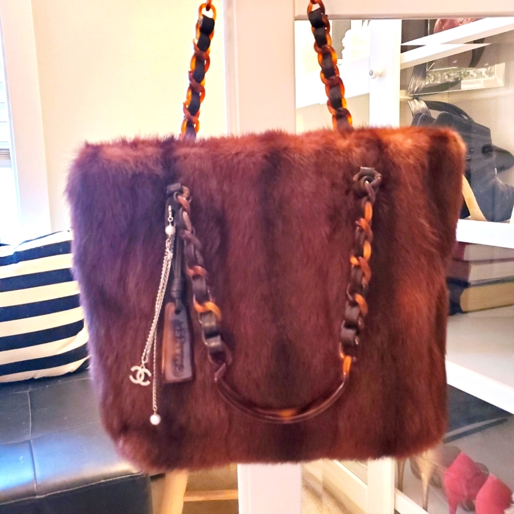 CHANEL Fur Purse